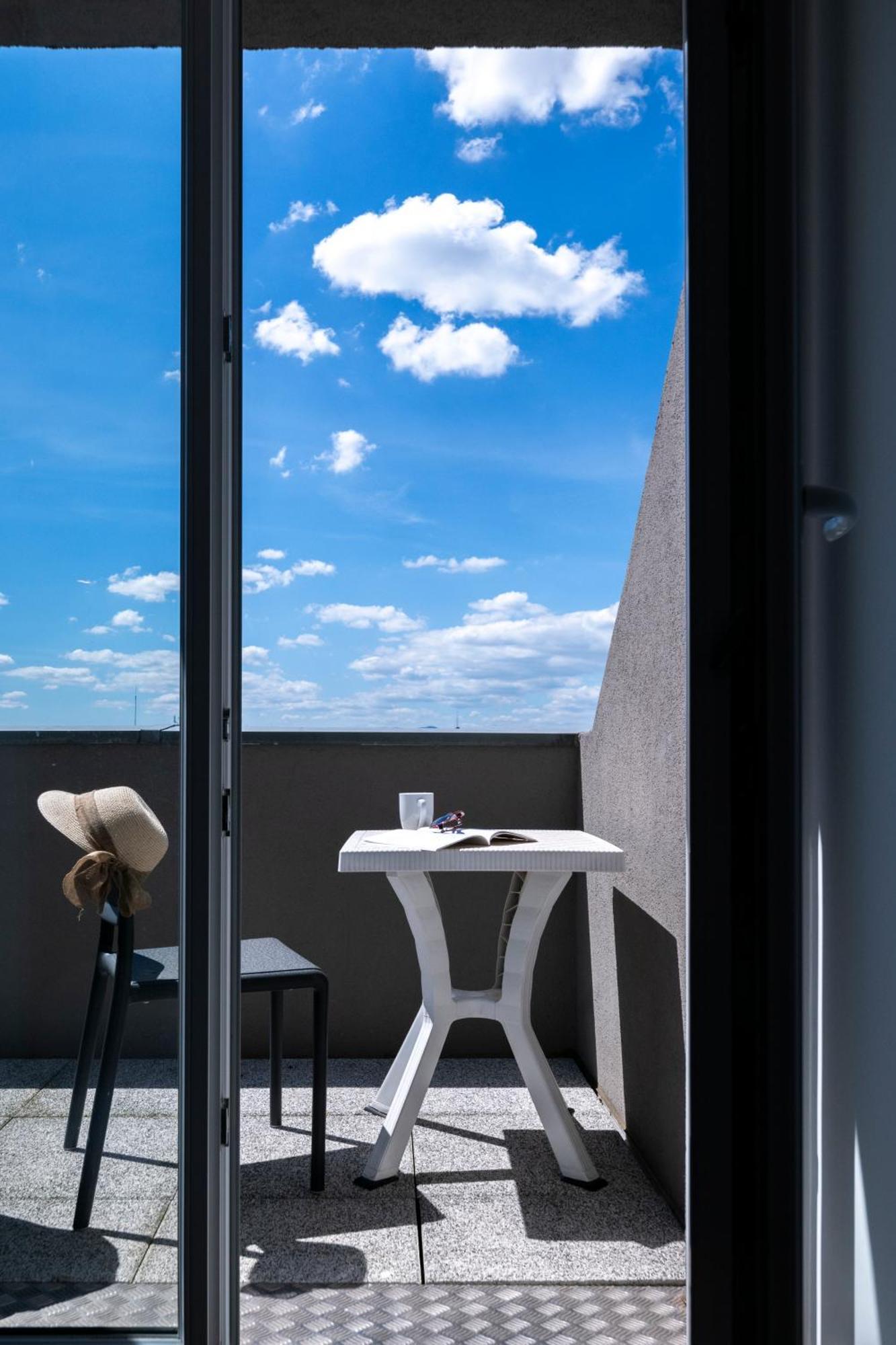 Aparthotel Lagrange Saint Sauveur 3*