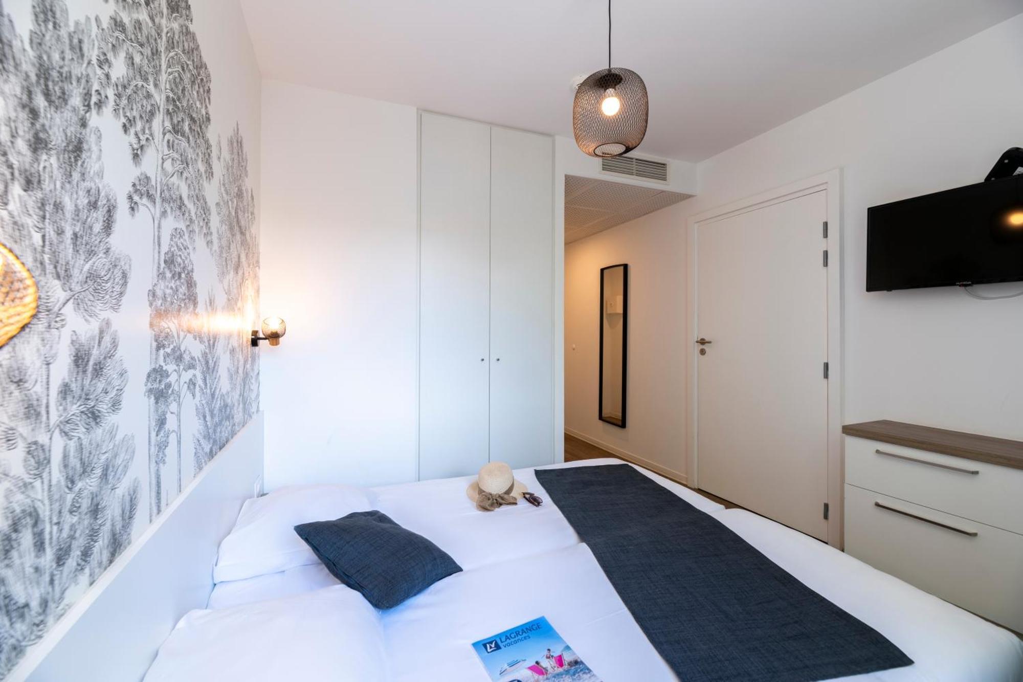 Lagrange Saint Sauveur 3*